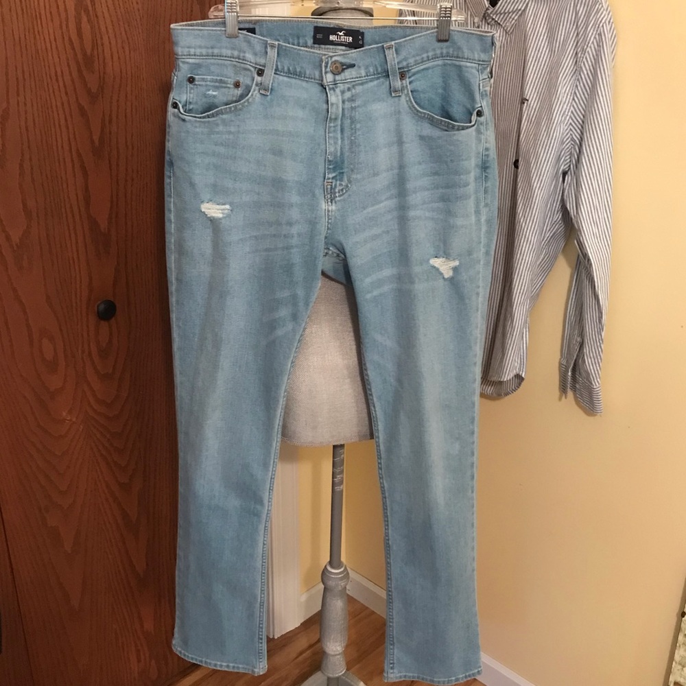Hollister epic flex slim straight distressed jeans